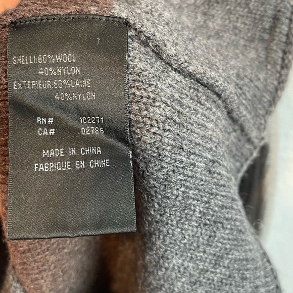 Rogue Striped Wool Blend Scoop Crewneck Pull Over Sweater Men's Size Medium - Picture 6 of 9